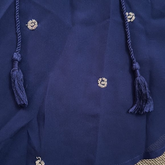 American eagle outfitters medium sheer top - Picture 4 of 4